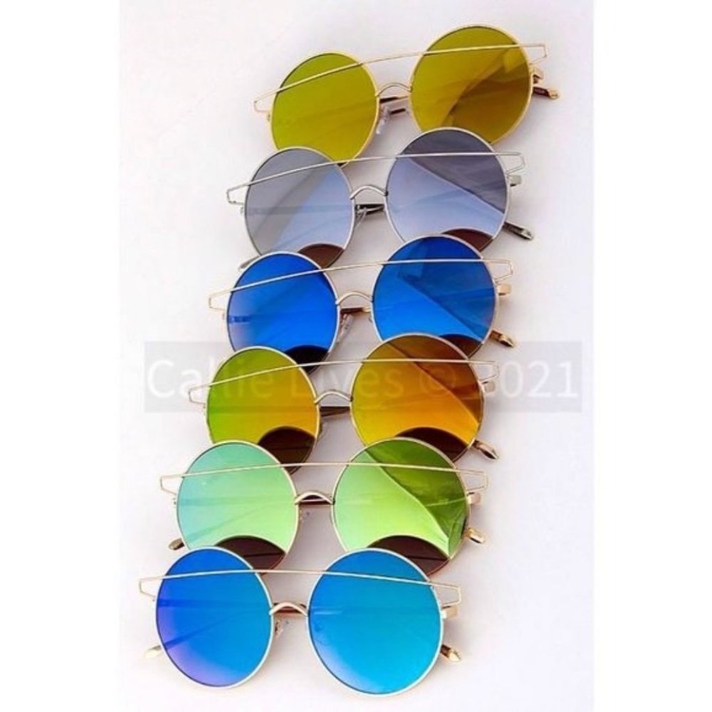 Miz Round Style: Mirror Circle Silver Frame Sunnies